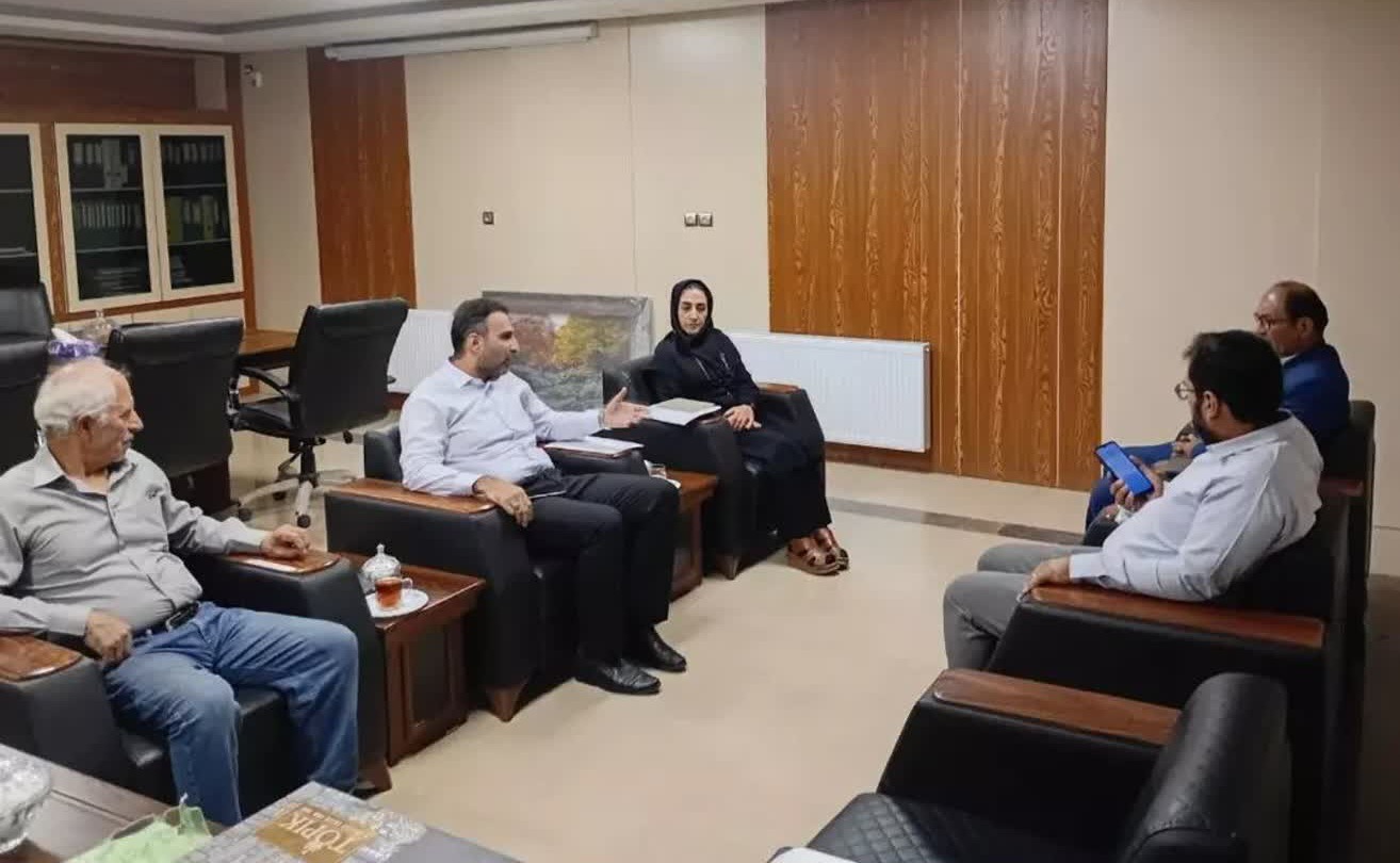 دیدار رئیس اداره ورزش و جوانان طالقان با شهردار