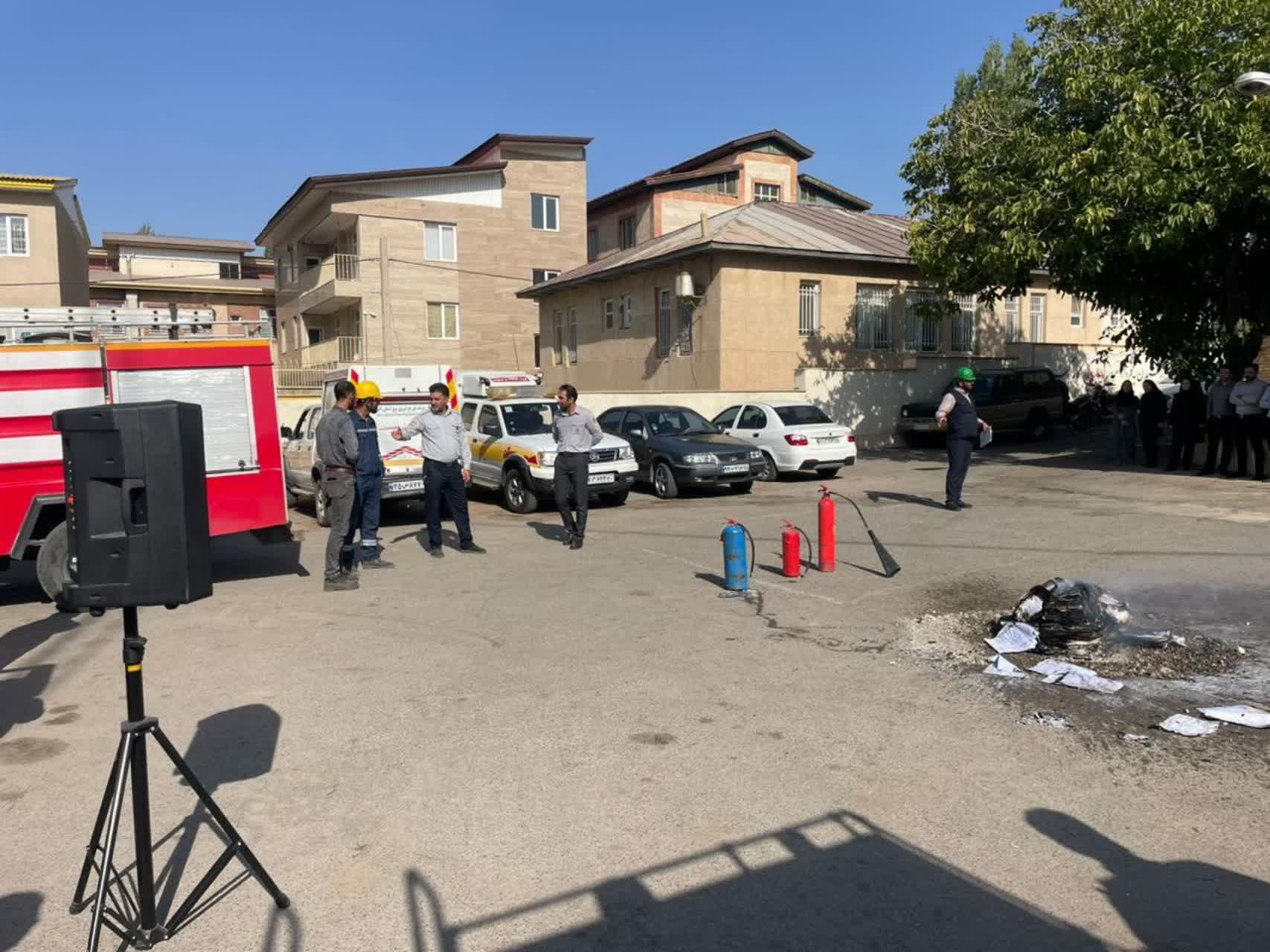 اجرای مانور آموزشی پیشگیرانه در اداره برق طالقان