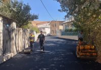 ادامه عملیات روکش آسفالت معابر اصلی محله جزن با تلاش عوامل شهرداری