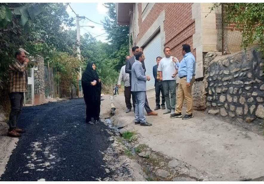 بازدید از عملیات پخش آسفالت‌  در معابر محله کولج بالا