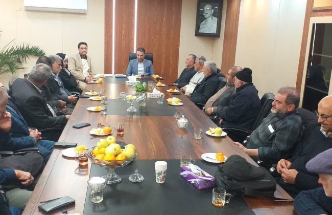 دیدار صمیمی اعضای هیأت رزمندگان شهرستان طالقان با شهردار و اعضای شورای اسلامی شهر