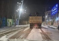 عملیات نمک پاشی اولین برف پاییزی معابر، میادین و بلوارهای اصلی سطح شهر طالقان