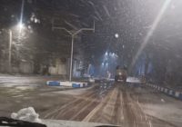 عملیات نمک پاشی اولین برف پاییزی معابر، میادین و بلوارهای اصلی سطح شهر طالقان