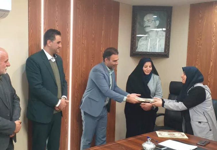گزارش تصویری مراسم تجلیل از بانوان و زنان شاغل در شهرداری طالقان