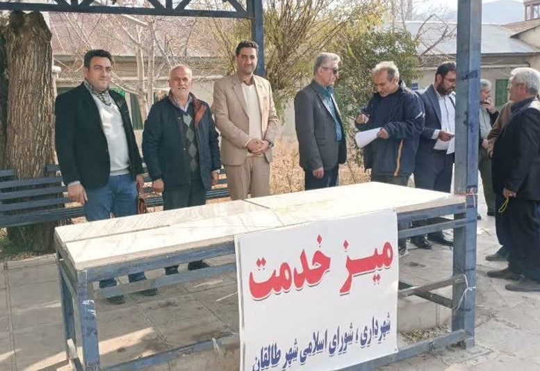 شهرداری و شورای اسلامی شهر طالقان میزبان میز خدمت این هفته نماز جمعه