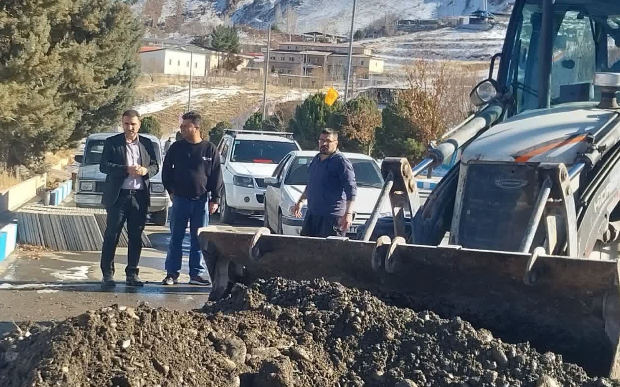 بازدید شهردار طالقان از پروژه‌های عمرانی سطح شهر