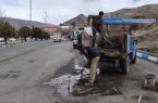عملیات بتن ریزی و تسطیح چاله ها و آسیب های سطحی خیابانها در راستای تسهیل در تردد خودرو ها عملیات بتن ریزی و تسطیح چاله ها و آسیب های سطحی خیابانها در راستای تسهیل در تردد خودرو ها
