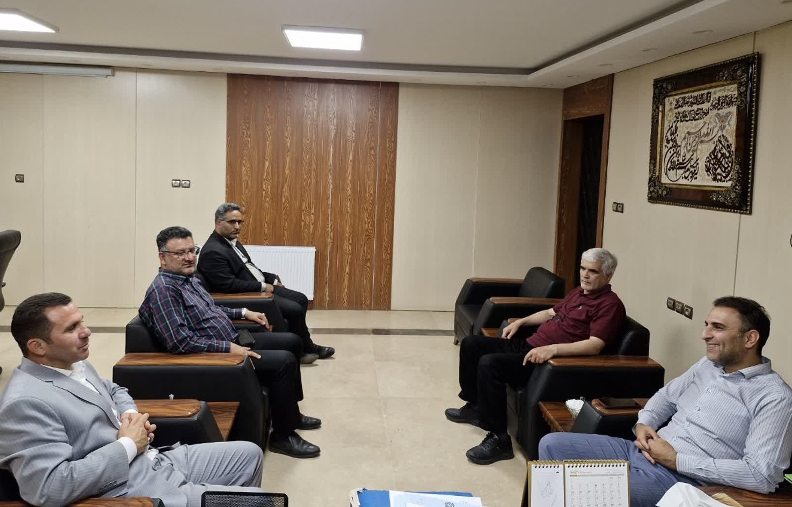 دیدار هیات رئیسه فوتبال استان البرز با شهردار طالقان در راستای توسعه زیرساختهای ورزشی