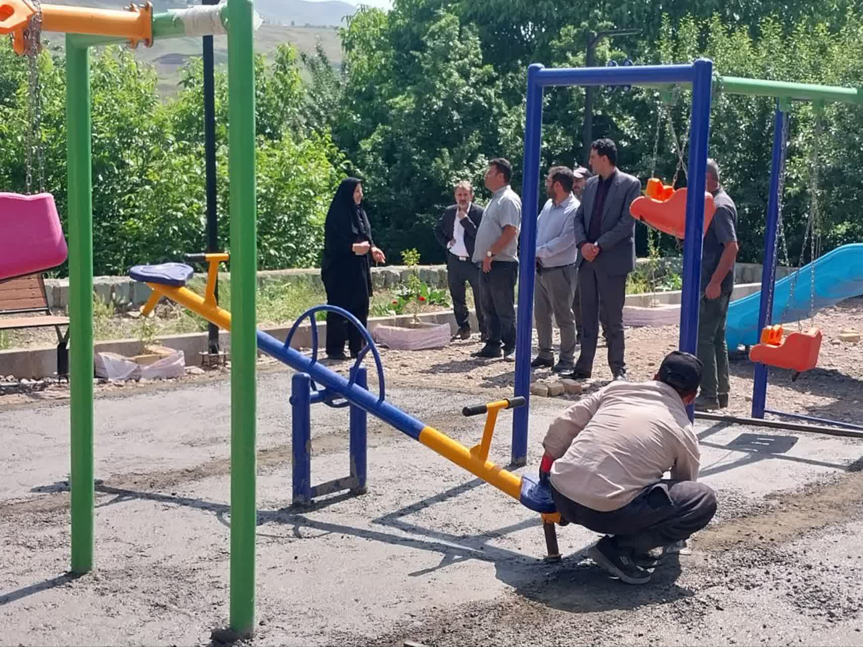 بازدید شهردار ، رییس و اعضای شورای اسلامی شهر از پروژه های عمرانی سطح شهر