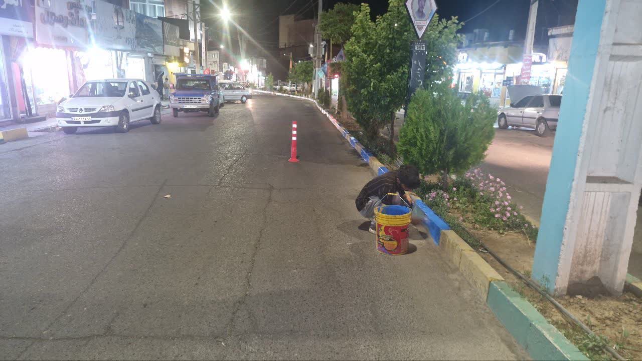 عملیات رنگآمیزی جداول سطح شهر